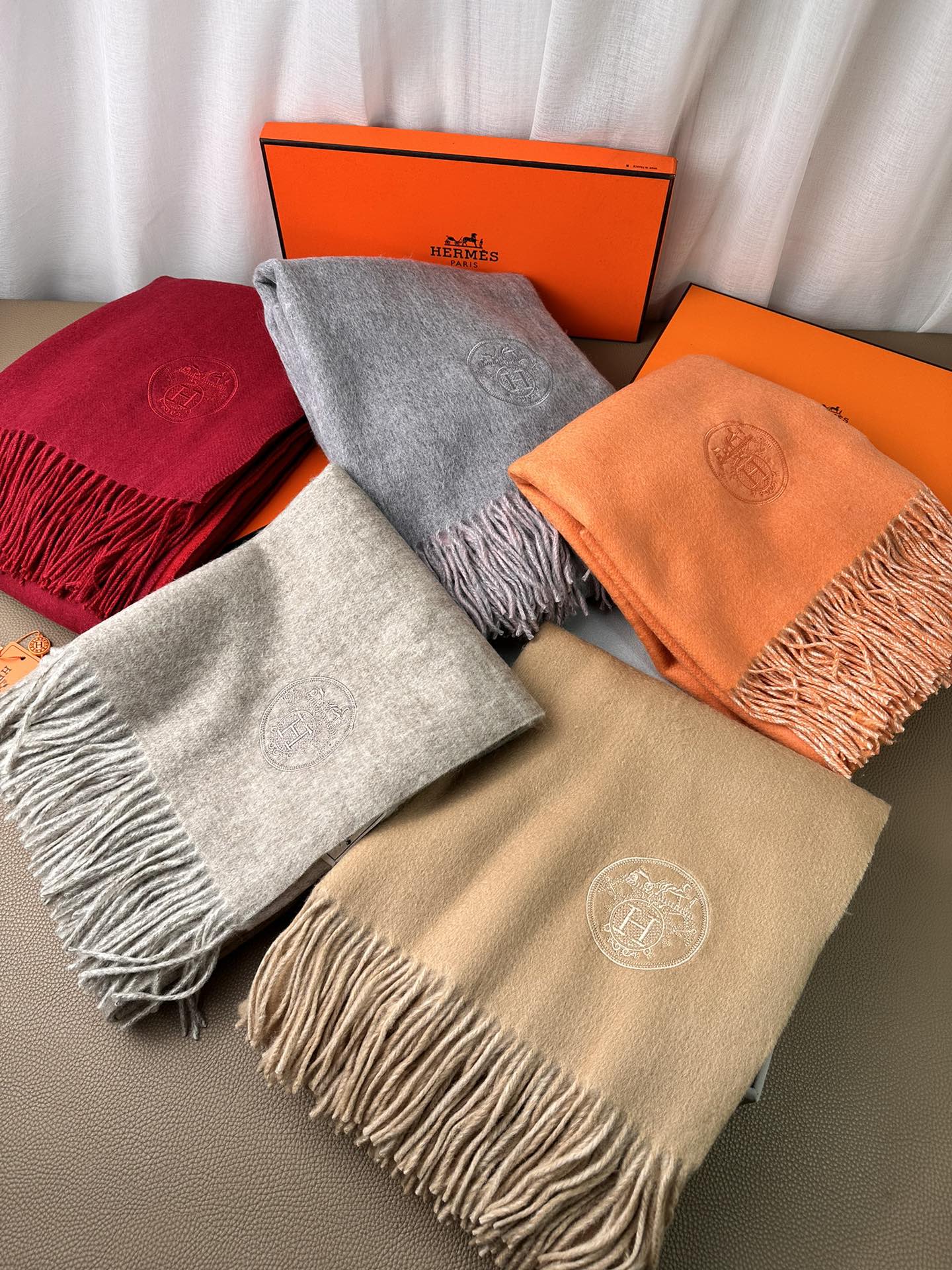 HERMES DOUBLE-FACE SCARF 200 CM IN LIGHT PINK AND GREY CASERE