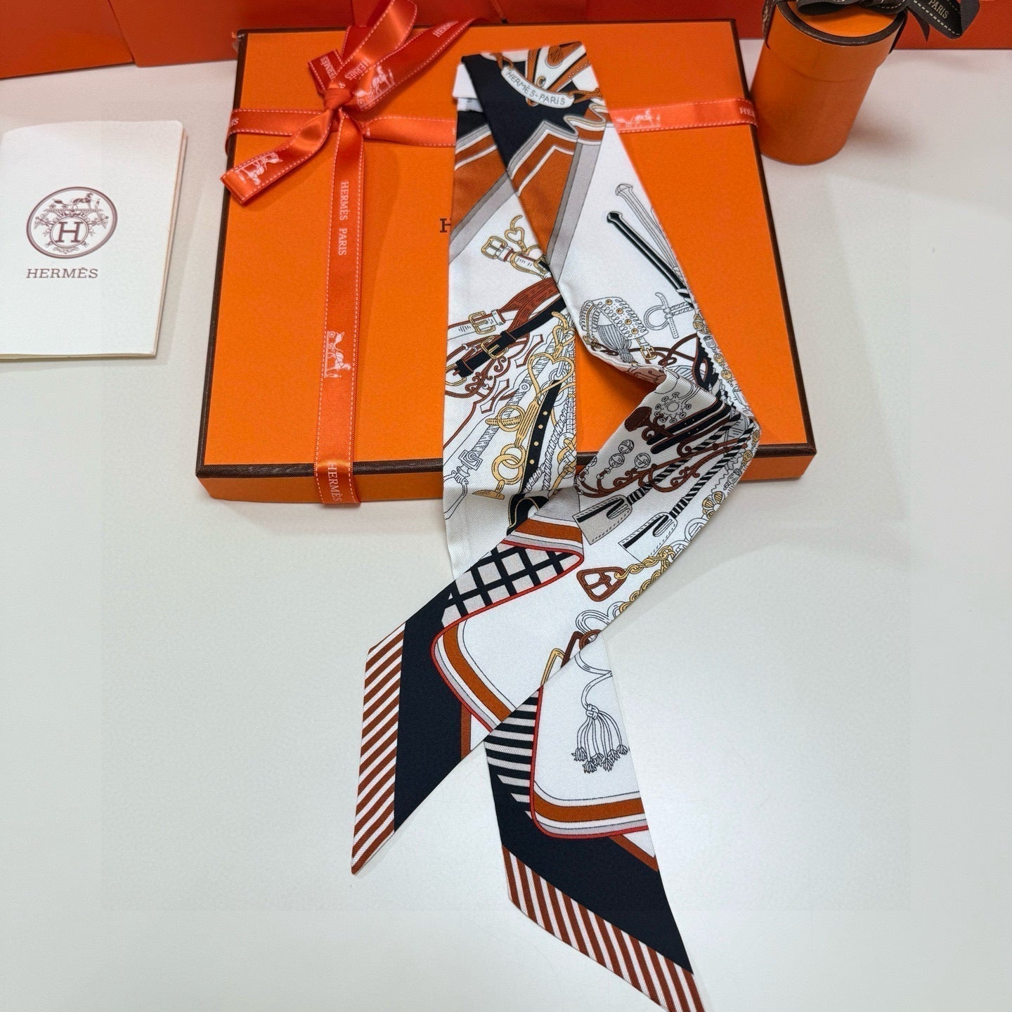 HERMES HERMES 25S SCARF 90 IN SILK 853148
