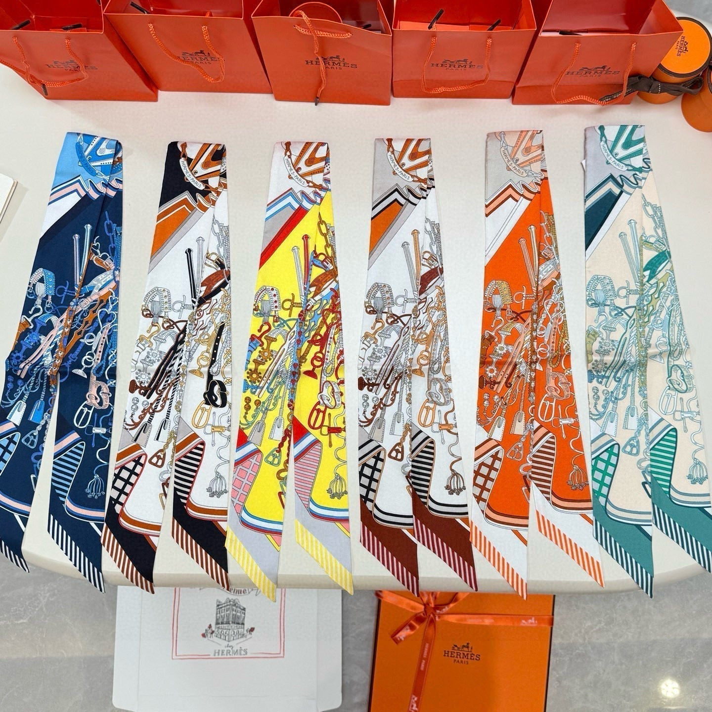 HERMES HERMES 25S SCARF 90 IN SILK 853148