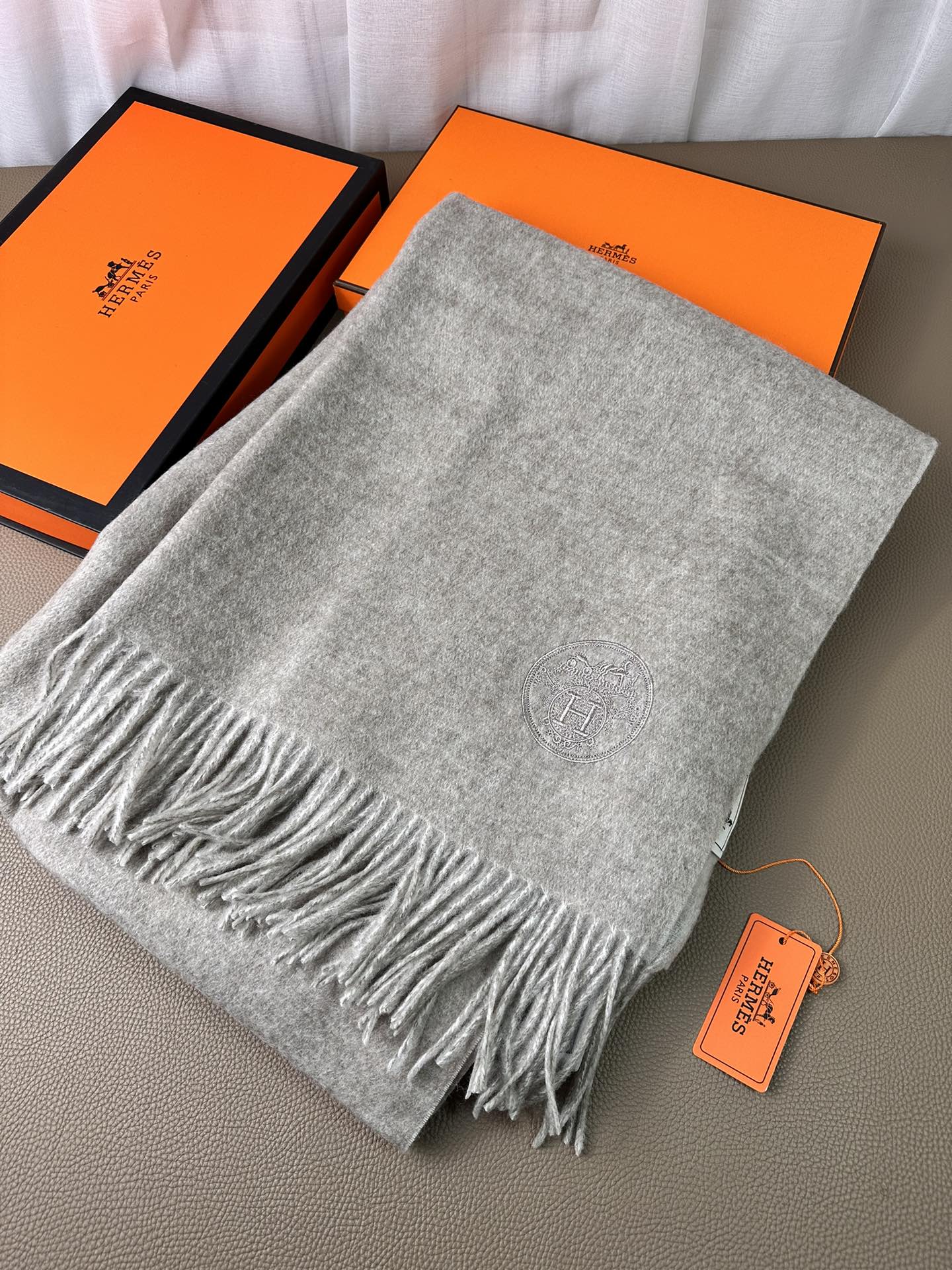 HERMES DOUBLE-FACE SCARF 200 CM IN GREY CASERE