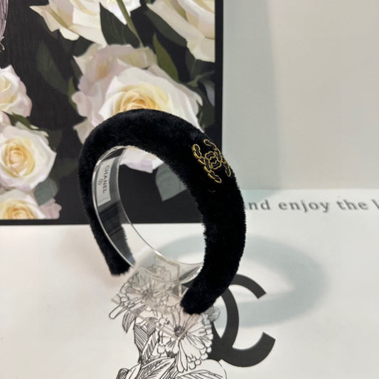 CHANEL BLACK SHEARLING HEADBAND 151385