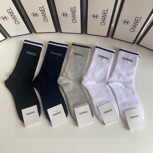 CHANEL CREW SOCKS 423820 (1 BOX)