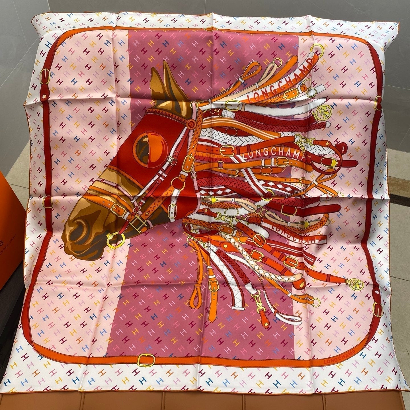HERMES HERMES 25S SCARF 90 IN SILK 703682