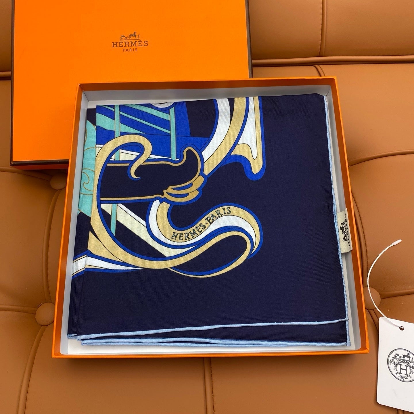HERMES HERMES 25S SCARF 90 IN SILK 718489