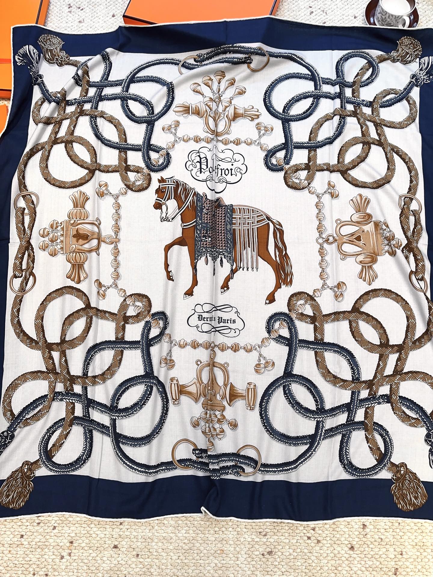 HERMES HERMES 25S SCARF 140 IN CASERE SILK 854537