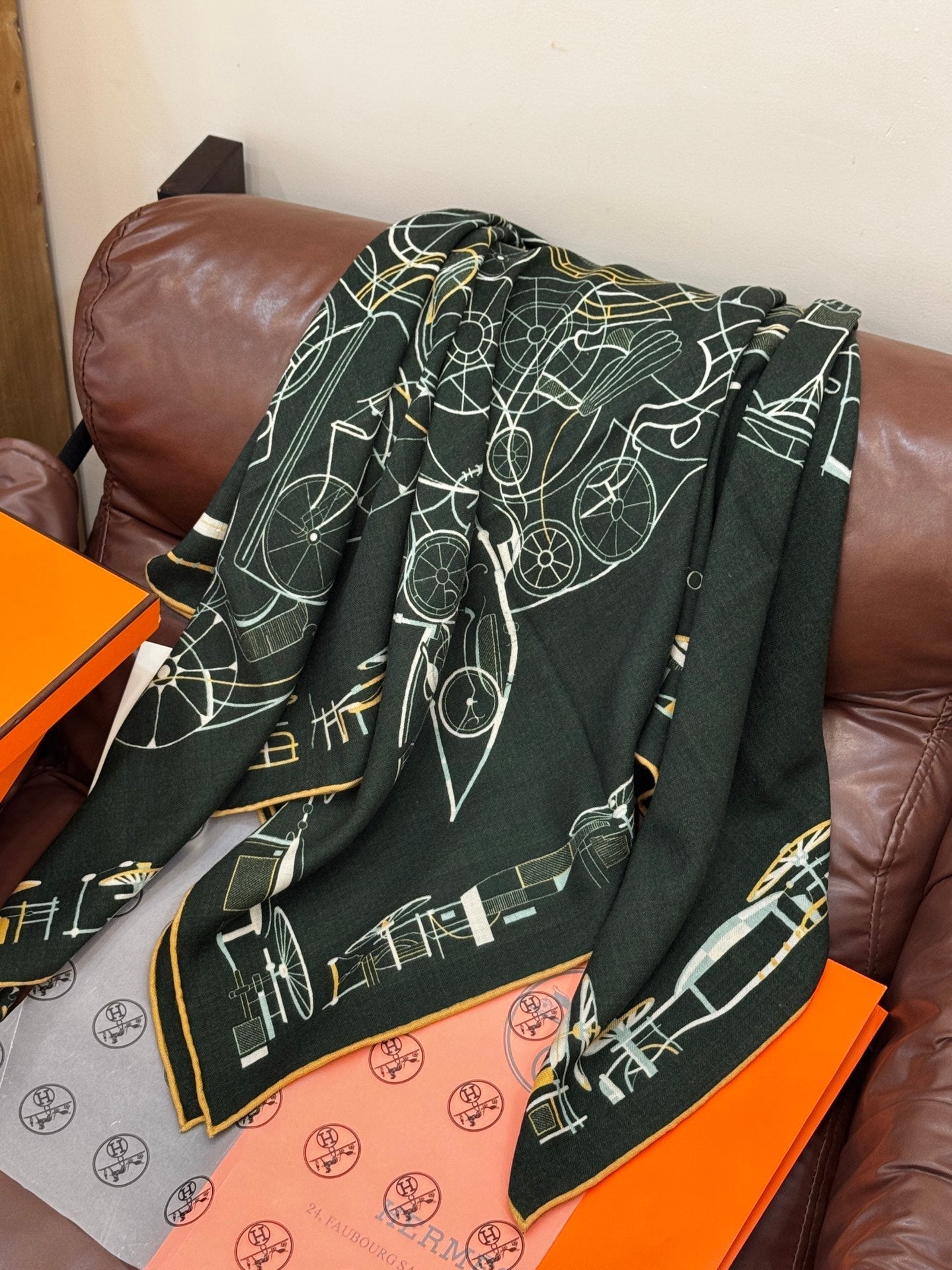 HERMES HERMES 25S SCARF 140 IN CASERE SILK 727320