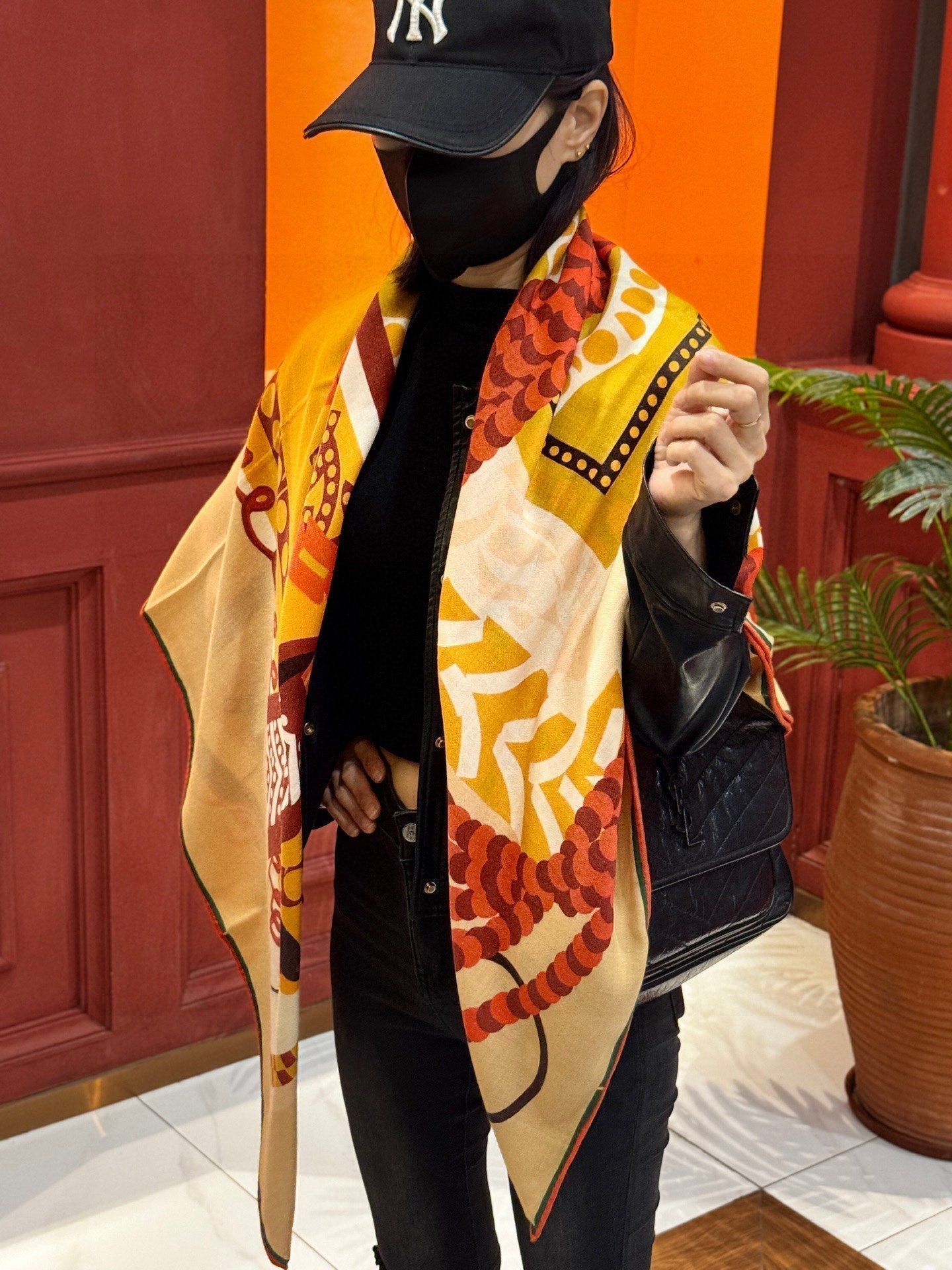 HERMES HERMES 25S SCARF 140 IN SILK 854767