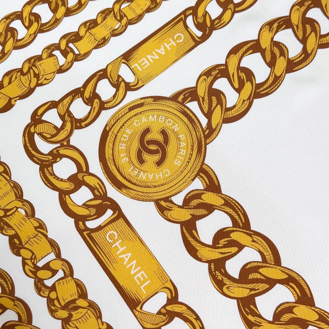 CHANEL 25S SCARF 90 IN SILK 729043