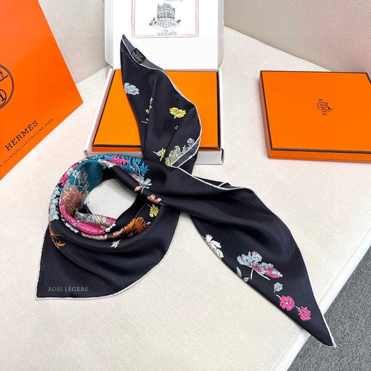 HERMES HERMES 25S SCARF 90 IN SILK 729030
