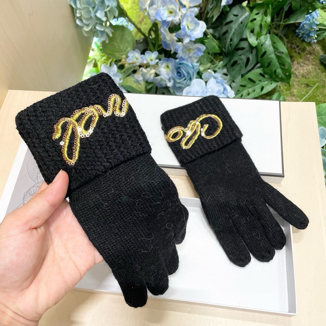 CHANEL GLOVES IN BLACK WOOL WITH YELLOW LOGO 465778